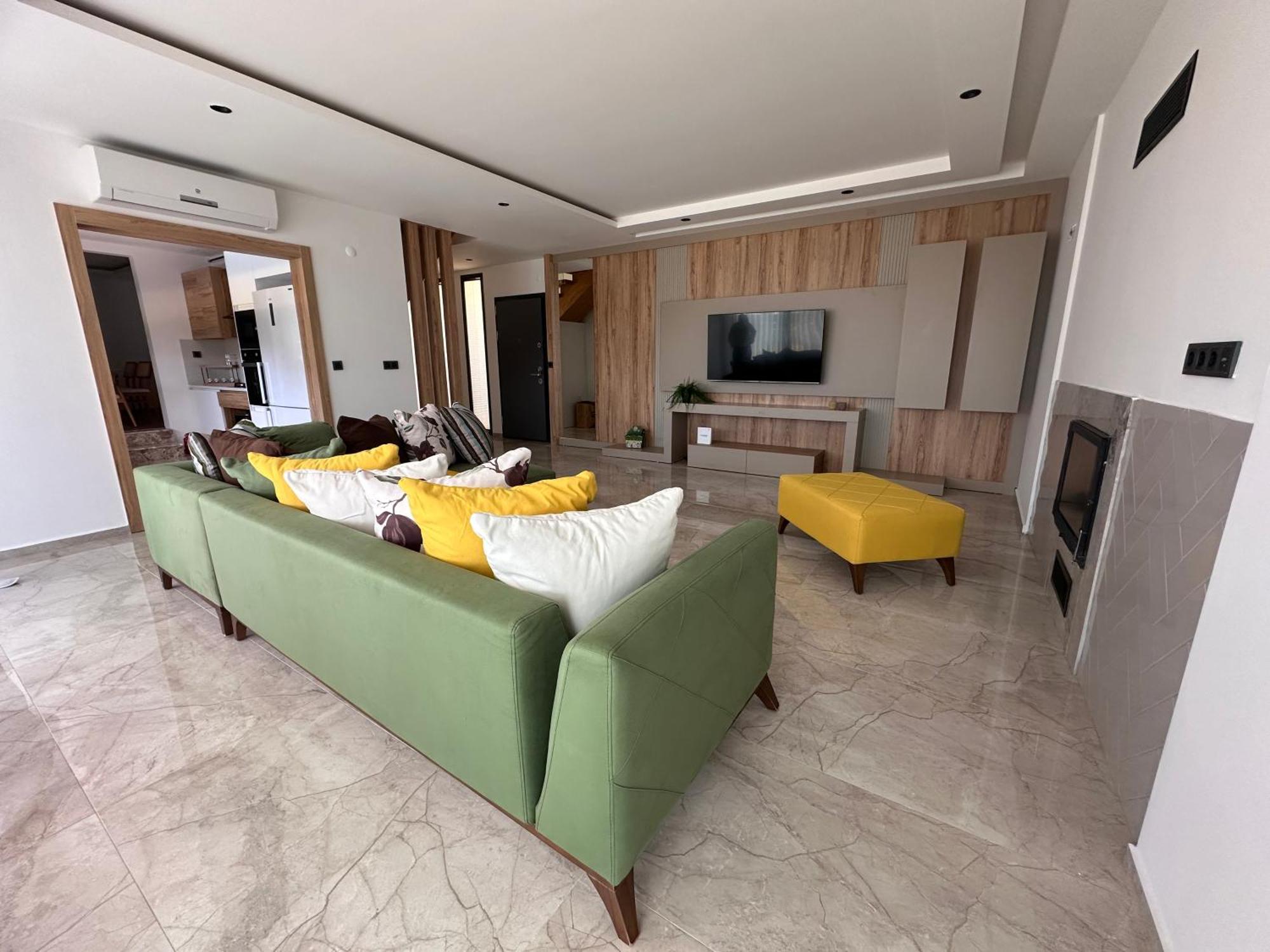Argun Private * Kuşadası
